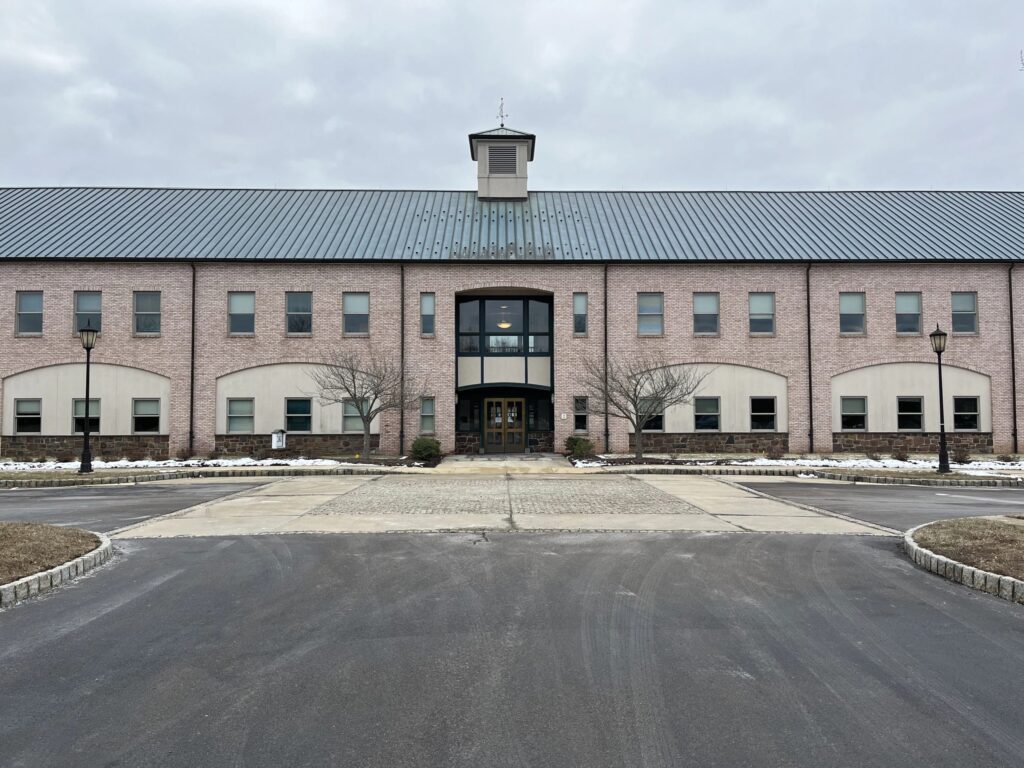 stark newtown office outside